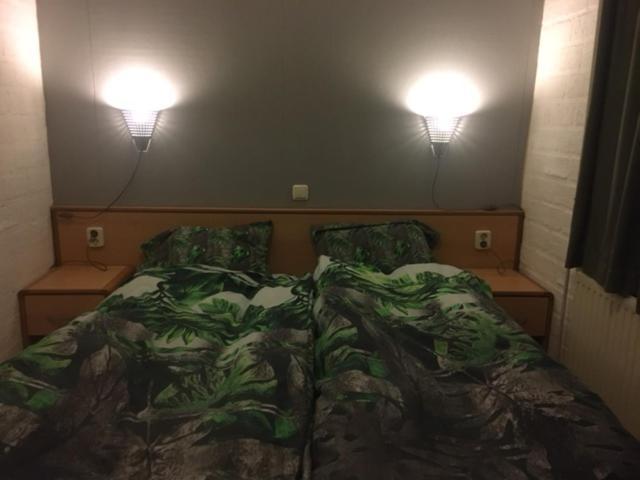 Vakantiebungalow De Schaapskooi Епе Екстериор снимка